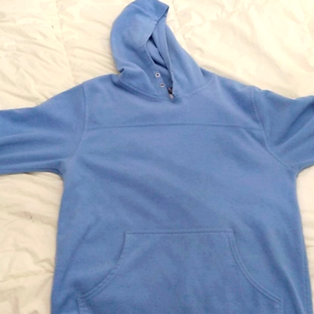 Foot locker, medium hoodie, baby blue